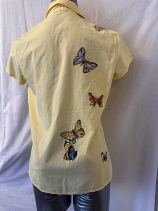 Camisa Zara pintada a mano mariposas