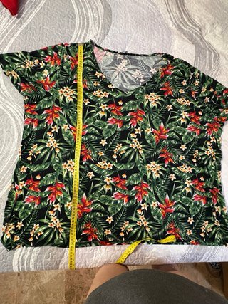 Camiseta floral talla 3XL