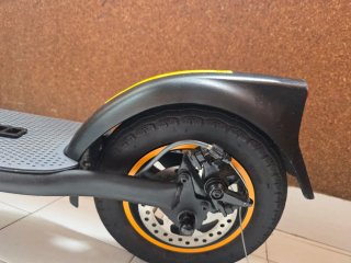 Patinete Cecótec Bongo D30 xl connected.