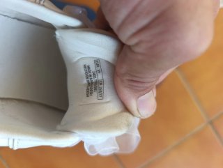 Zapatos Zara blancos con pedrería
