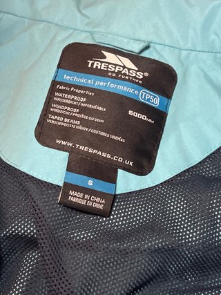 Chaqueta Trespass Técnica Impermeable Talla M