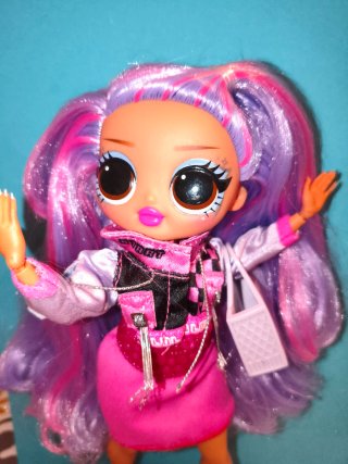 Bambola L.O.L. OMG Ace