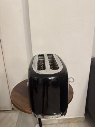 Tostadora Smeg Negra 4 Rebanadas