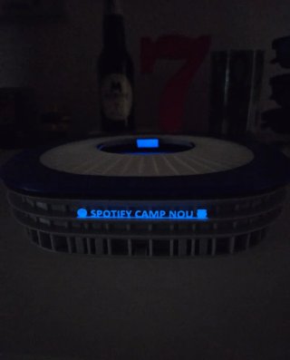 Maqueta Estadios Fluoresc. Spotify +Johan Cruiff