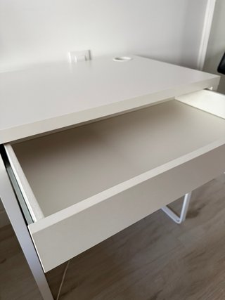 Escritorio Ikea Micke Blanco en perfecto estado