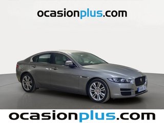 Jaguar XE 2.0 Diesel Pure RWD Auto 132 kW (180 CV)