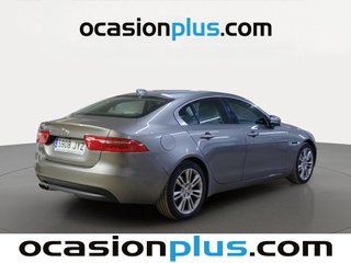 Jaguar XE 2.0 Diesel Pure RWD Auto 132 kW (180 CV)