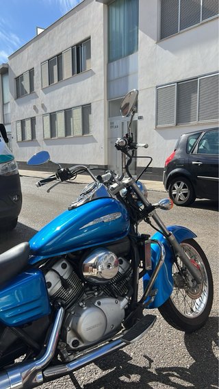 Honda Shadow 125 azul