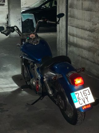 Honda Shadow 125 azul
