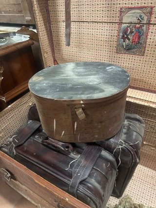Baúl de Viaje Antiguo