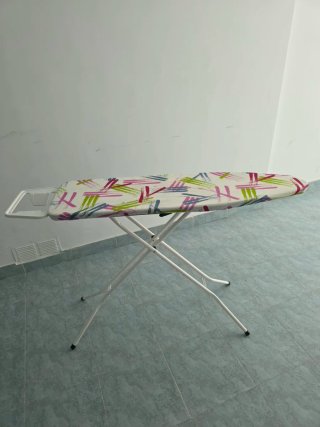 Tabla de planchar con diseño
