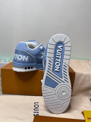 Louis Vuitton LV Trainer Low Velcro Strap Azul