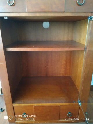 Mueble auxiliar madera y cristal
