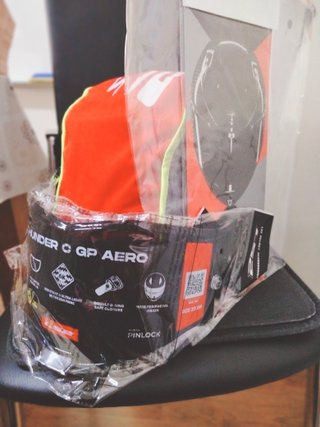 Casco Racing Thunder GP Carbono Replica Huertas