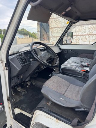 NISSAN TRADE GRUA PORTACOCHES
