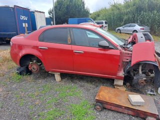 Alfa Romeo 159 Rojo para piezas
