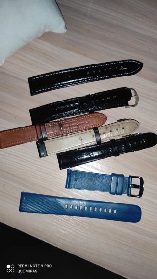Correas de reloj variadas