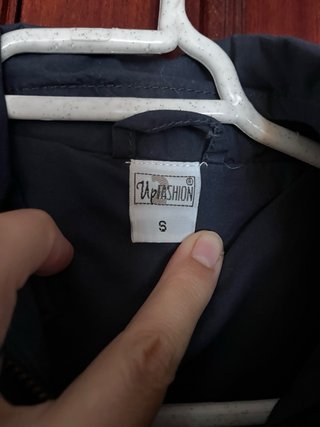 Parka corta azul marino.Talla S.