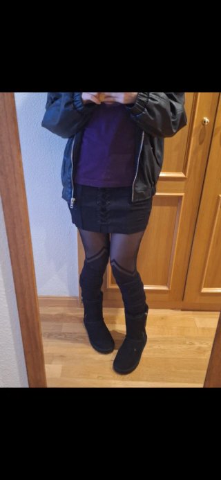 Falda tubo negra con cordones