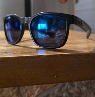 Gafas de sol Oakley Polarizadas Negras y Azules