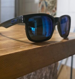 Gafas de sol Oakley Polarizadas Negras y Azules