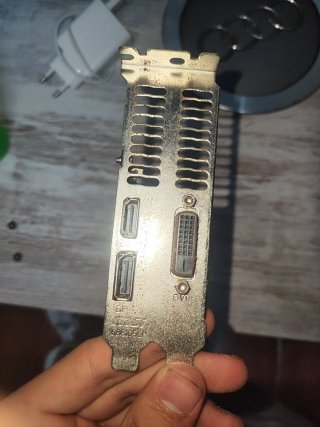 Tarjeta Gráfica NVIDIA GTX 1050 TI 4GB Low Profile