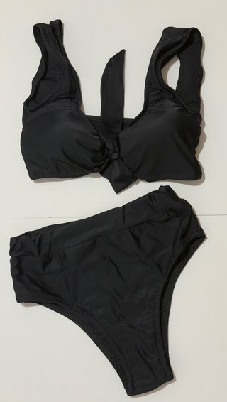 Traje de baño negro talla M