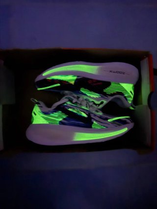 Nike Vomero 18 Scarpe da Corsa Multicolor
