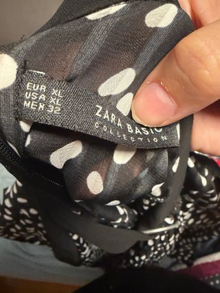 Camisa Zara lunares negra y blanca