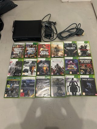 Xbox 360 + 3 Mandos + 20 Juegos