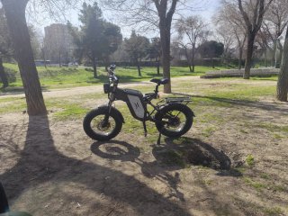 Bicicleta Eléctrica Fat Bike Negra