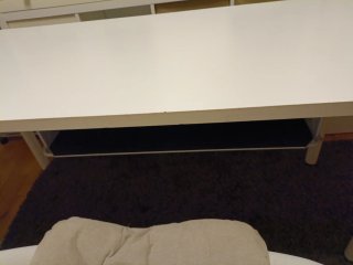 Mesa de escritorio blanca