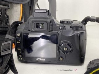 camara digital reflex nikon d40+af-s dx ed 18-55mm 1:3.5-5.6g ii