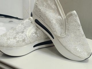 Zapatos plataforma encaje blancos Talla 36