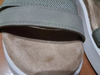 Sandalias Bench grise  va como verde militar
