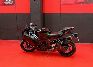 KAWASAKI NINJA ZX-6R
