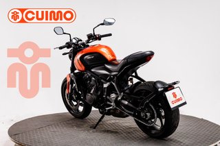 TRIUMPH TRIDENT 660
