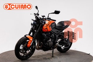 TRIUMPH TRIDENT 660