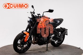 TRIUMPH TRIDENT 660