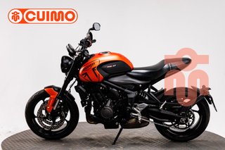 TRIUMPH TRIDENT 660