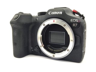 camara digital evil canon eos r7