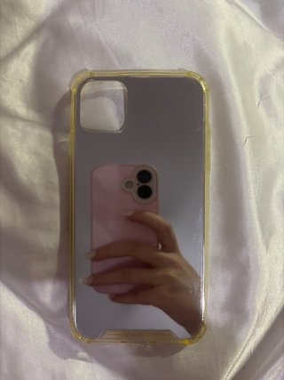 Pack 7 fundas iphone 11 como nuevas!