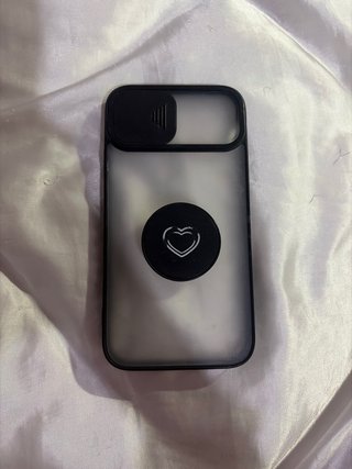 Pack 7 fundas iphone 11 como nuevas!