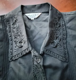 Blusa negra Talla Grande XXXL / 46 / 18