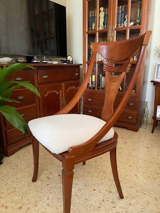 4 Sillas Vintage Comedor Madera no hago envios,