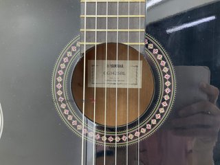 guitarra clasica yamaha cg142sbl