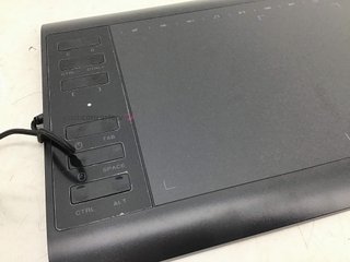 equipamiento diseño grafico vin 1060plus