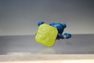 Los Pitufos: SuperPitufo Superman. Figura de PVC. Sin marca, bootleg, vintage.