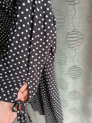Vestido lunares negro talla 42