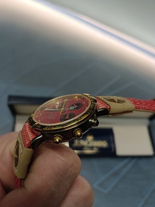 Reloj de pulsera cronógrafo Junghans. Nuevo.